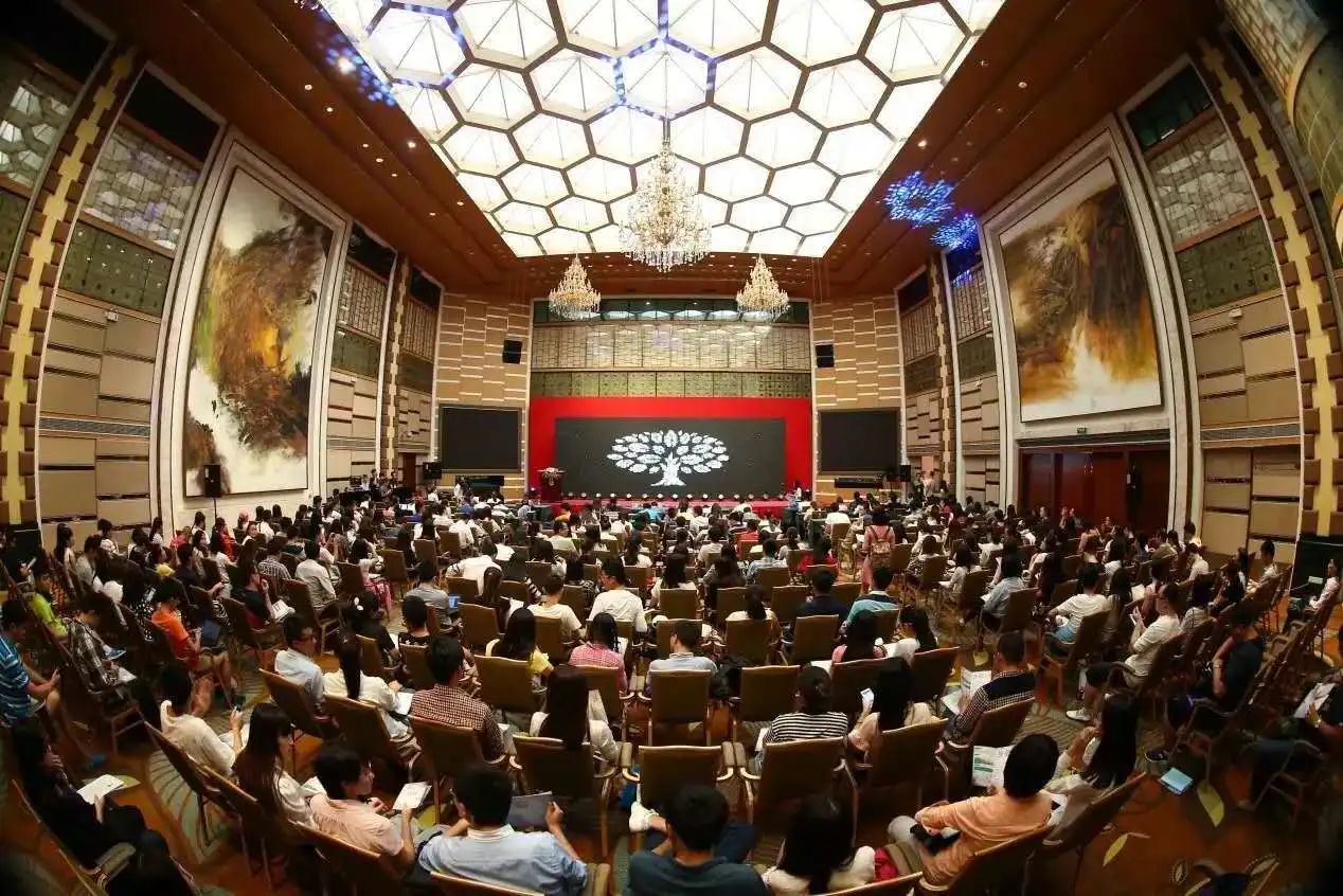 实习 | 19、20届均可投，无工作经验要求，这家美国上市的教育公司在招人！