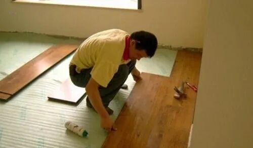 木地板地暖專用地墊_地暖地板地墊_地?zé)岬匕鍖Ｓ玫貕|