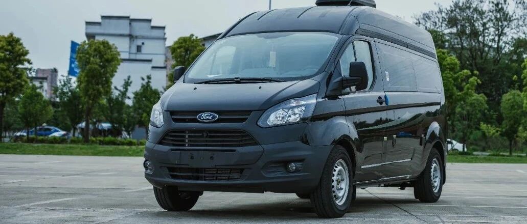 9.3成都房车展：旅行通勤两不误，江铃新全顺小野牛六座B型房车