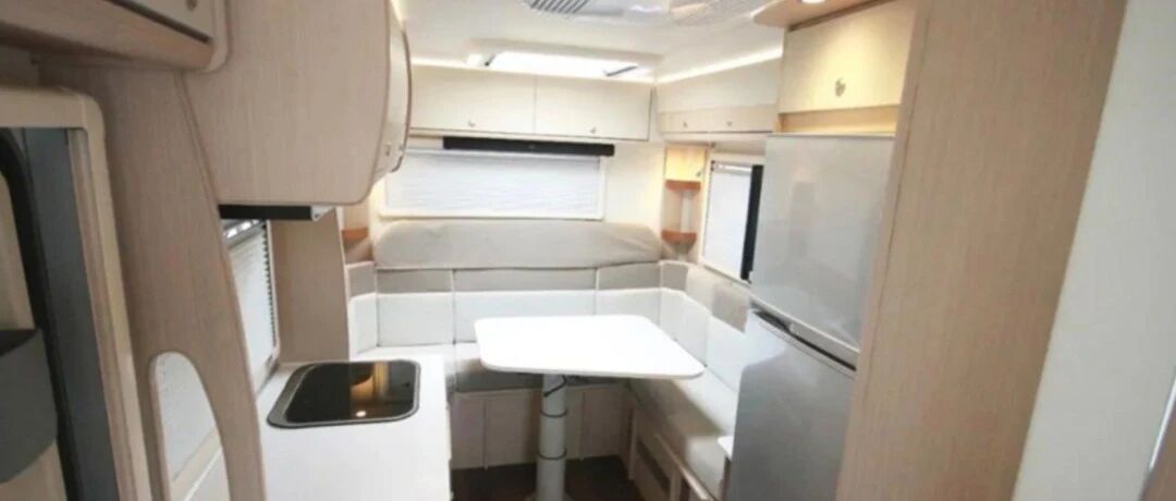 11.6南京房车展：20万+四驱 退休老顽童好选择 览众C7-C房车