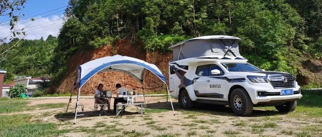 双12西安购车节：上山爬坡四驱配置，下地入库升顶设计——霞客乐SUC升顶越野旅居车