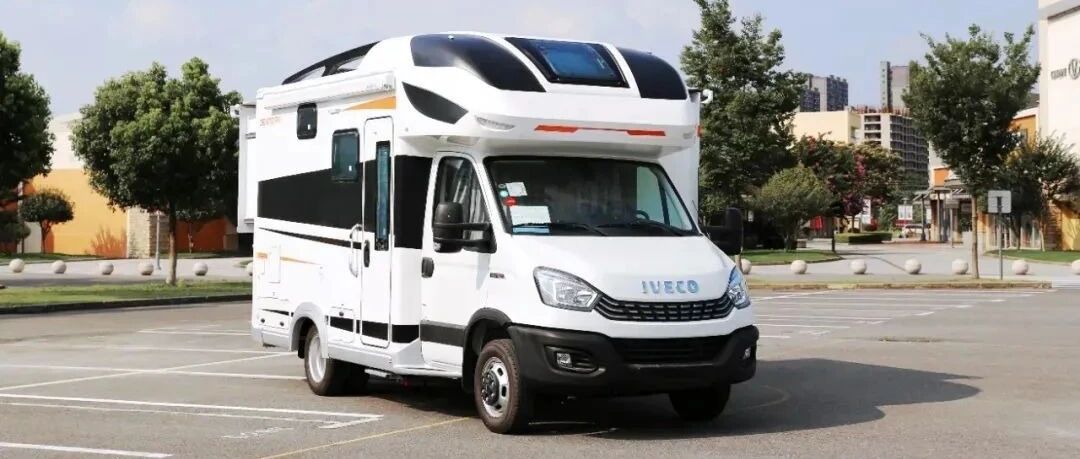 10.15 成都房车展：德兴「大熊座」双拓 高颜值＋高性价比 拎包入住 带您get美好旅居生活