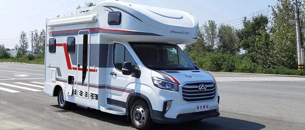 舜宇房车v90商旅两用C型房车，完善的配置给你无限选择