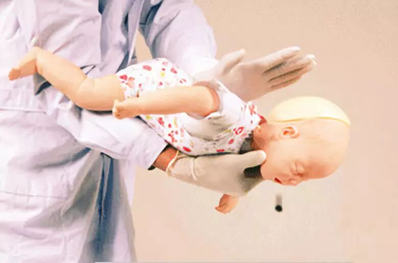 警惕！春節期間家長的11個錯誤做法，個個都致命！ | 小豆丁 親子 第15張