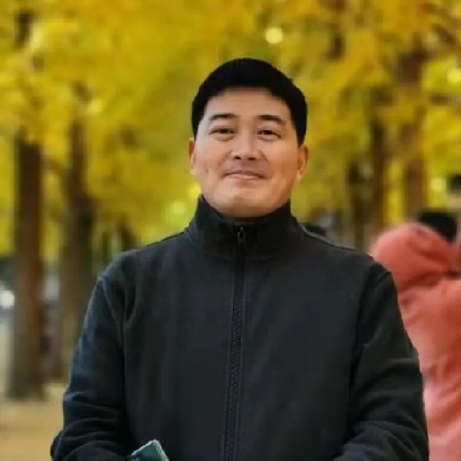 “雄关漫道真如铁，而今迈步从头越”！冠群信息云举办乔迁庆典！