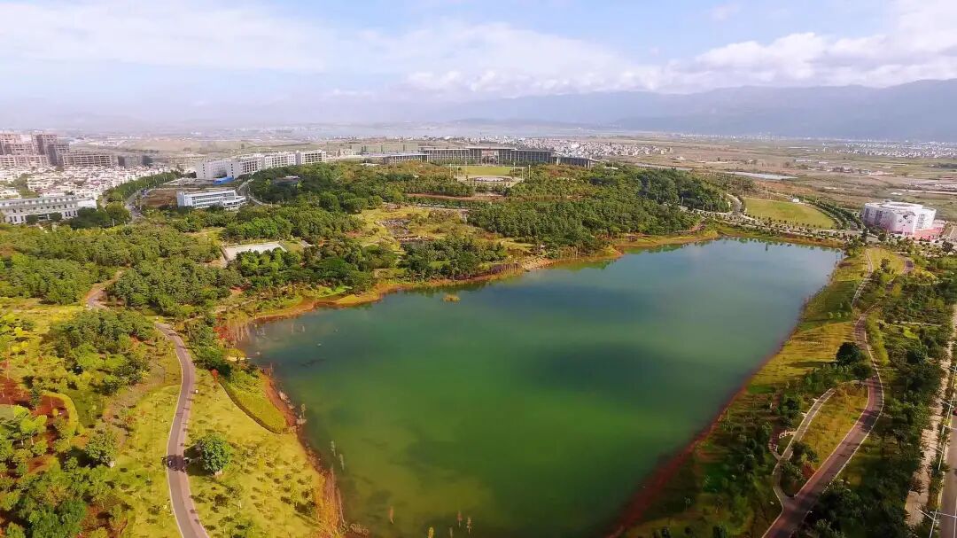 蒙自受房车自驾游一族青睐_蒙自网-蒙自市综合性新闻门户网站