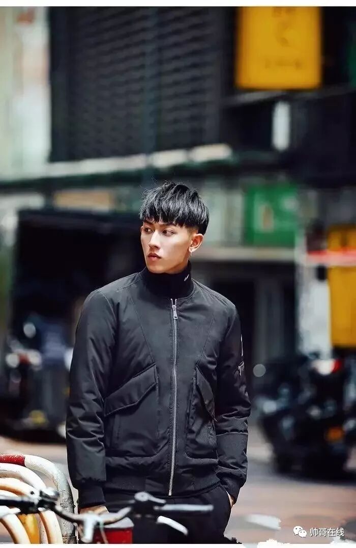 帅哥∣长得好看又会穿衣服的长腿小鲜肉，看一眼就会被吸引！ - 51虹马