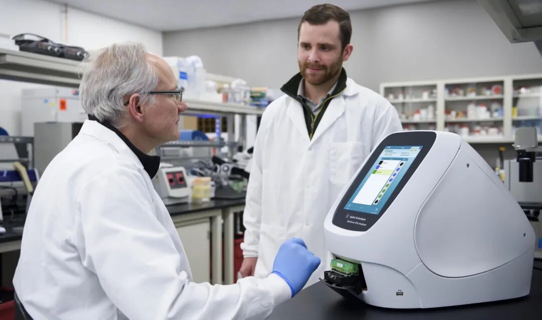 如何顺利开启实验室里的 seahorse xf 分析仪,保证仪器平稳运行和实验