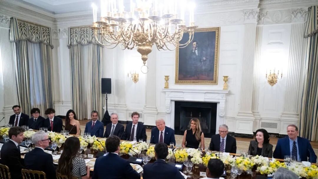 Donald Trump Hosts Powerful Tech CEOs For White House Dinner Elon Musk ...
