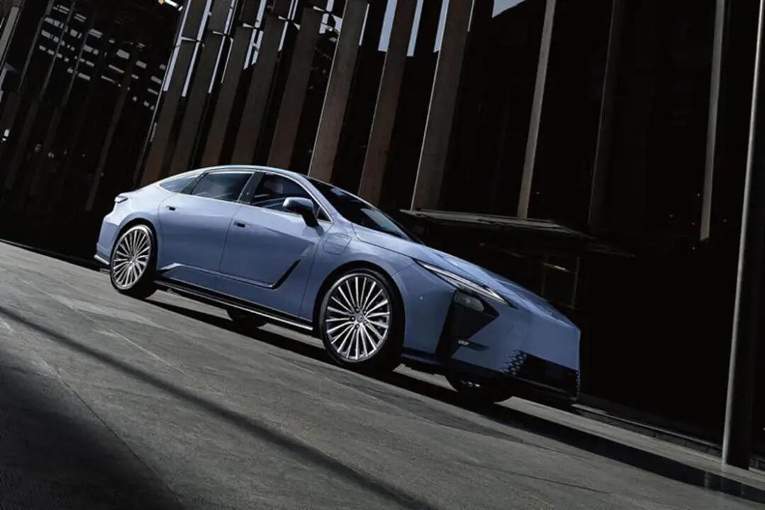 2025上海车展：汽车与科技共舞，中国品牌与海外巨头互换赛道