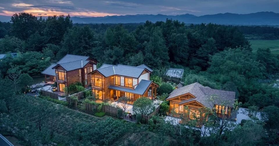 这家木屋度假酒店 告诉你为什么要用木结构