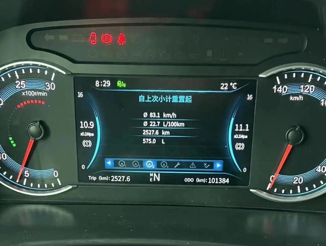 欧曼自动挡卡友李宝辉百公里油耗24l自动挡重卡我认可欧曼