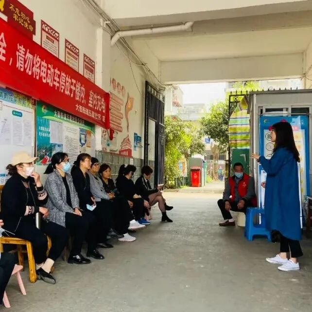 担架怎么用用简易担架运送伤员的技能你能得几分？丨在大面_https://www.jmylbn.com_新闻资讯_第16张