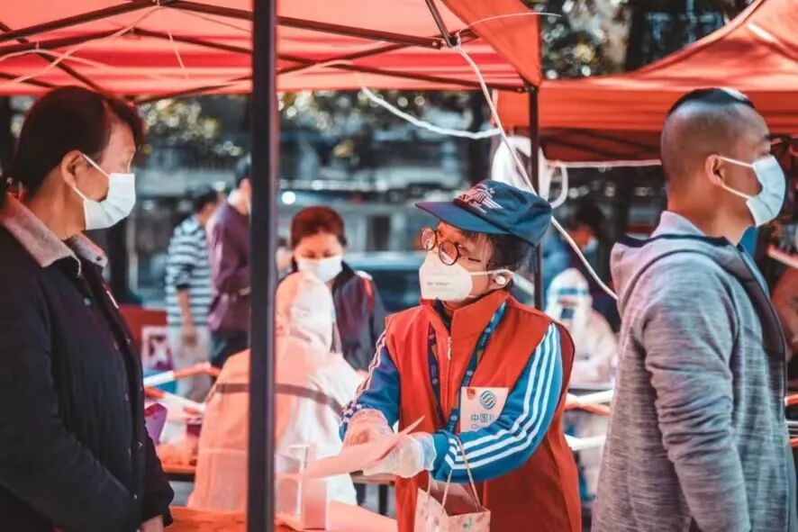 撕掉标签！做不被定义的零零后！