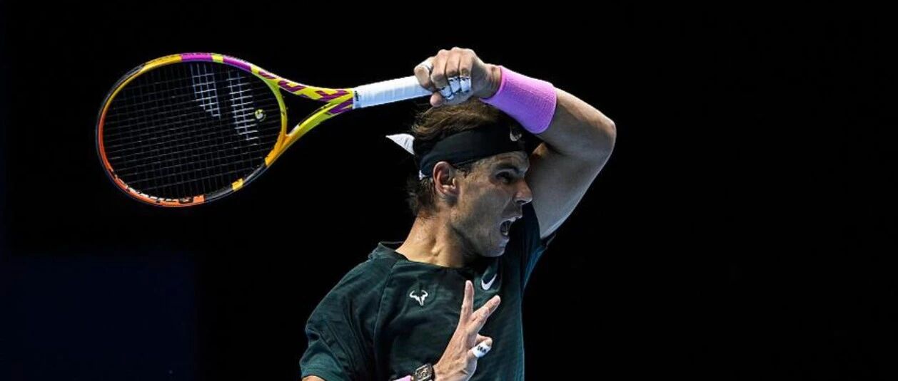 纳达尔仅丢7局完胜“迷弟” 取得ATP总决赛开门红