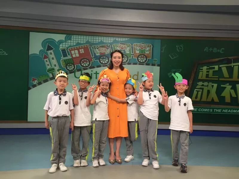 敬礼英文 【起立敬礼特别节目:微课堂】| 《认识FOOD》——成都市少城小学英语教师杨斌