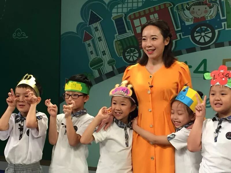 英文敬礼怎么说_英文敬礼respect缩写_敬礼英文