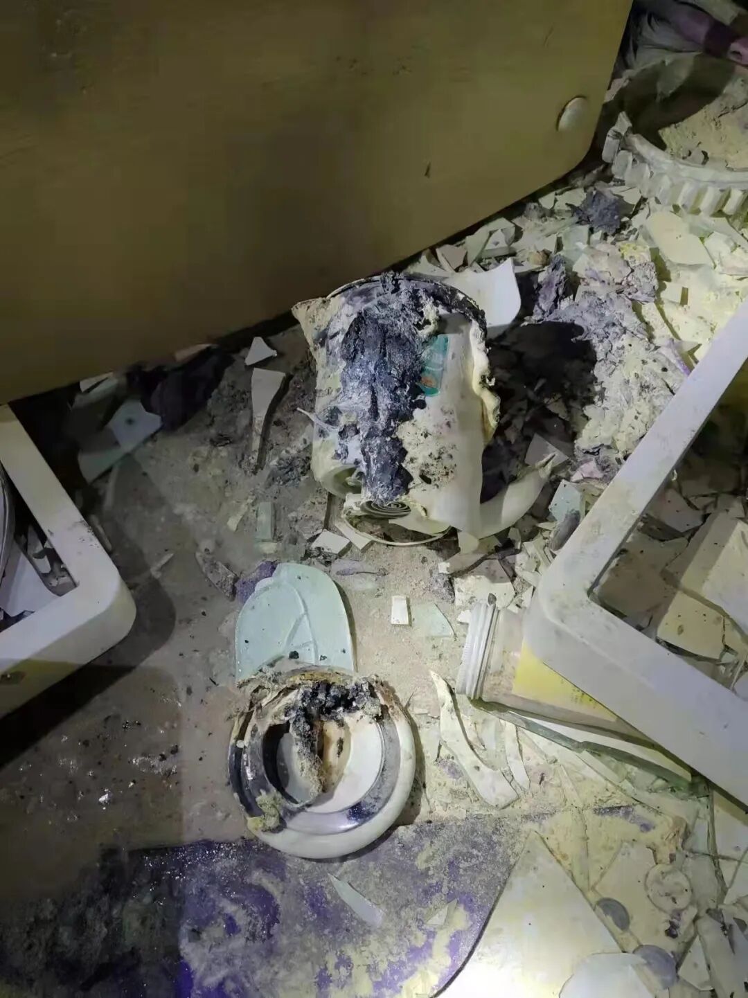 病床怎么加热女子用泡脚桶加热时起火_https://www.jmylbn.com_新闻资讯_第2张