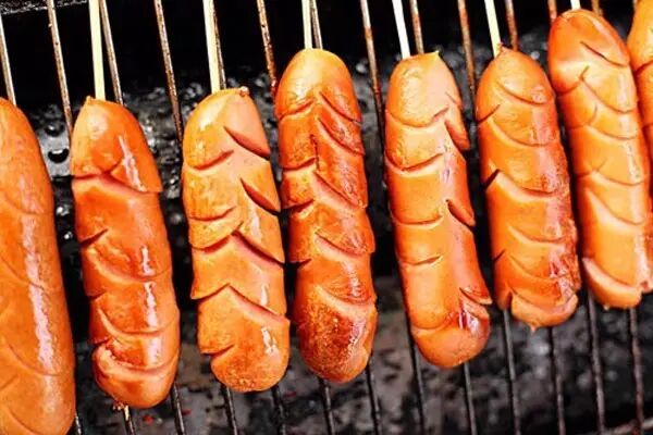 烤肠热量多少大卡_烤肠热量等于多少米饭_烤肠的热量