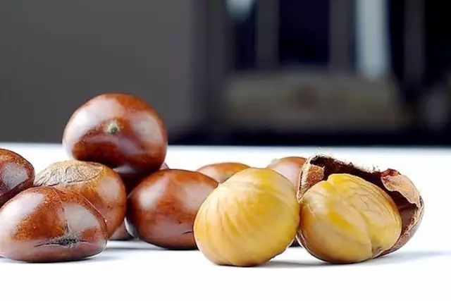 烤肠热量等于多少米饭_烤肠热量多少大卡_烤肠的热量