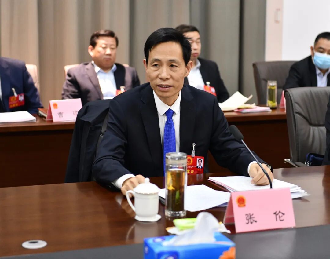 张伦参加鄄城县代表团审议时指出埋头苦干加压奋进尽快跨入全市县域