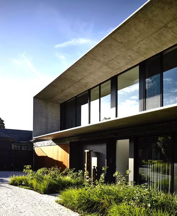 充满年轻活力的混凝土房子