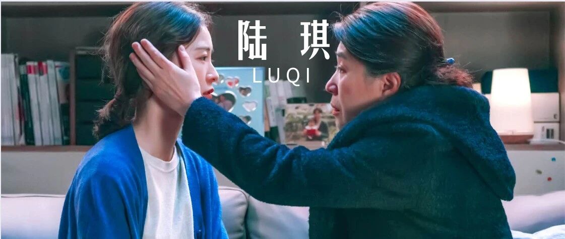 六旬大妈疯狂迷恋“假靳东”：中年女人除了没人疼，全身哪都疼