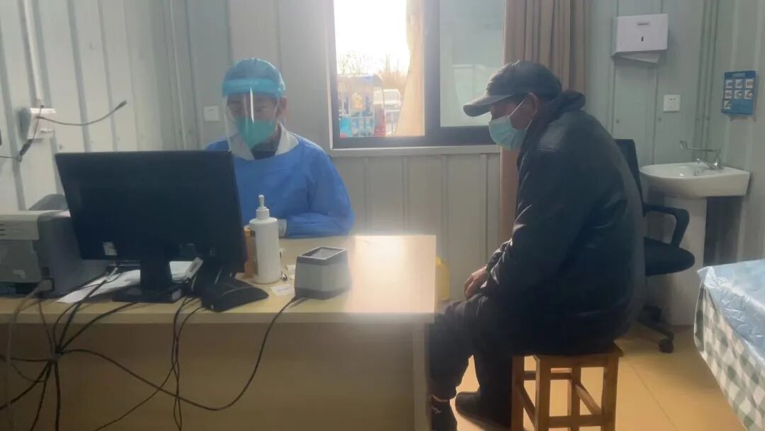 制氧机发热怎么办关于发热病人就诊，市卫健委发出呼吁！“沉默性缺氧”有多可怕？“阳了”到底能不能洗澡？更多你关心的问题→_https://www.jmylbn.com_新闻资讯_第3张