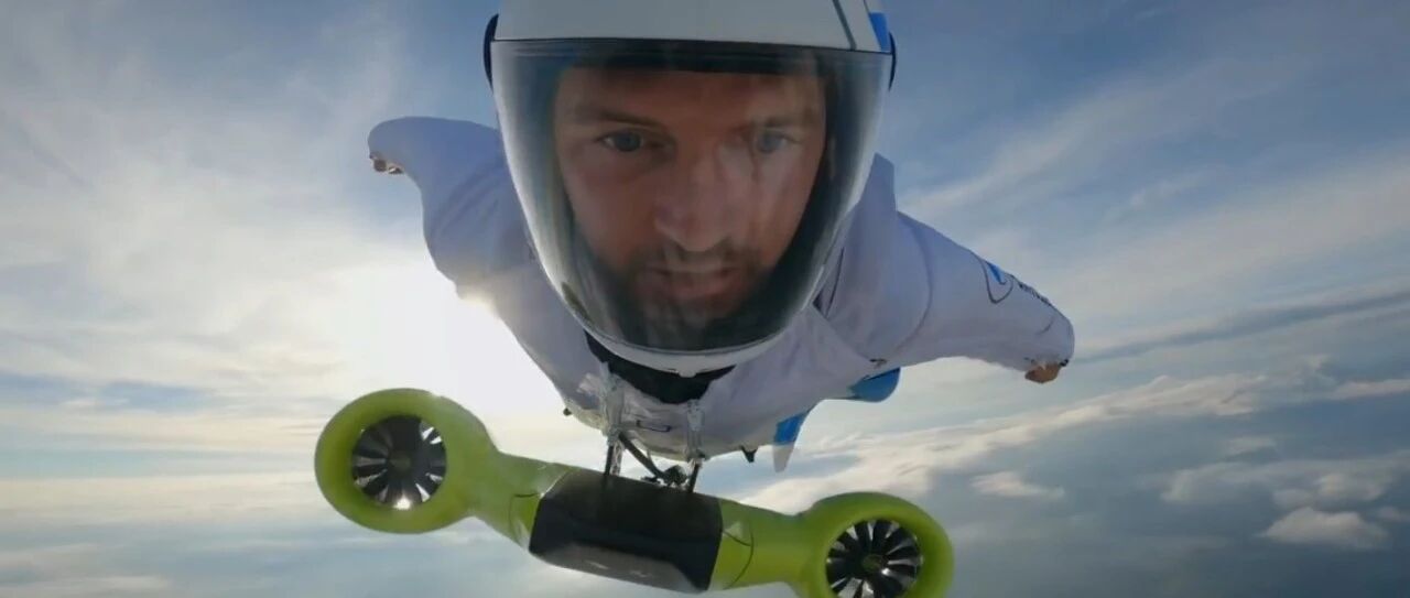 宝马造人肉飞机，犹如给人插上翅膀，时速300公里