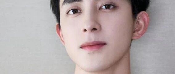 敖瑞鹏光头造型杀疯了!这&ldquo;浩然硬帅&rdquo;谁顶得住?