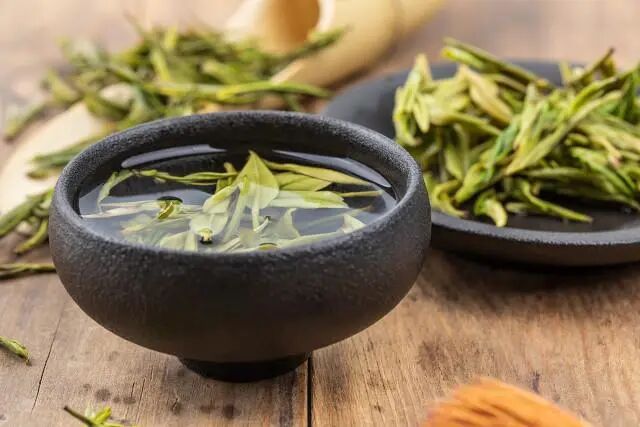 喝茶好处多，但这几点需要格外注意！