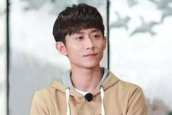 钟小艾父亲是什么身份_父亲的身份电视剧免费_归去来书澈父亲身份