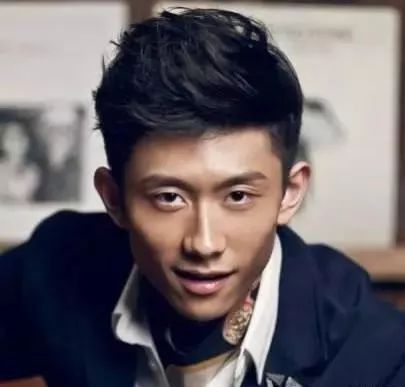 钟小艾父亲是什么身份_归去来书澈父亲身份_父亲的身份电视剧免费