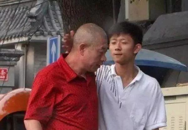 归去来书澈父亲身份_父亲的身份电视剧免费_钟小艾父亲是什么身份