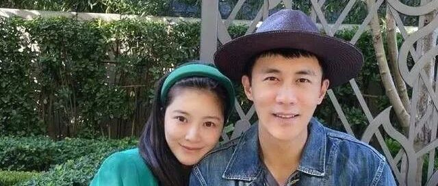 杜淳老婆王灿素颜颜值真高，产后不仅衣品好，身材更是不得了