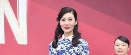 李嘉欣真是不老女神！结婚13年了一点没变化，怪不得老公疼的不行