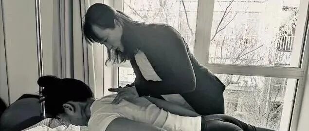 又一枚辣妈出师了，朱珠产后健身恢复明显，凹凸有致身材抢镜！