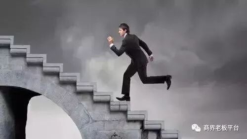 从来没有一种工作叫：钱多事少离家近，位高权重责任轻