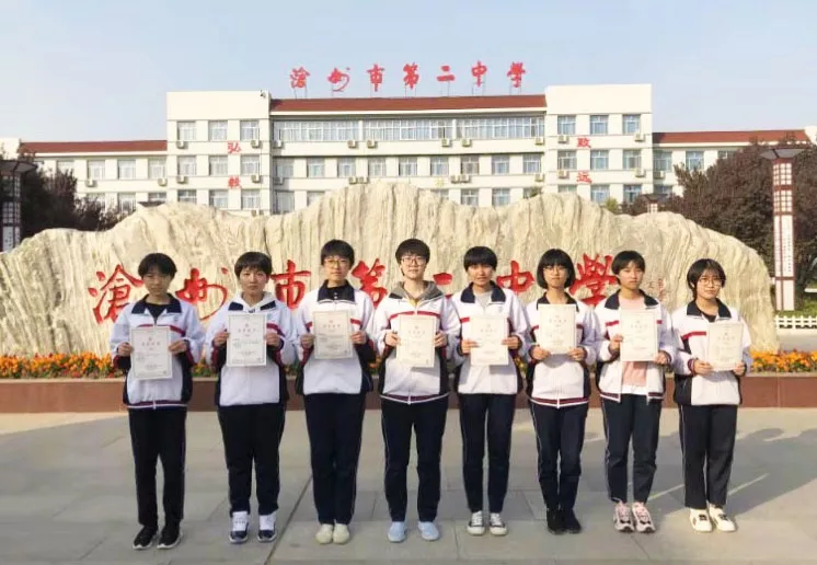 高三学生.jpg
