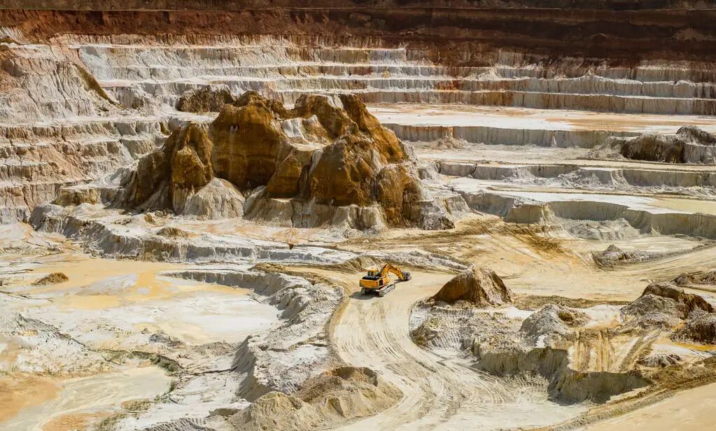 X熒光光譜儀在高嶺土成分分析的應(yīng)用優(yōu)勢