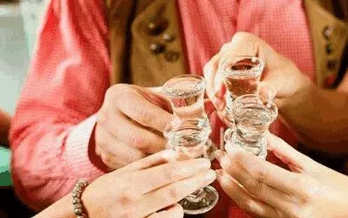 牛奶、香蕉、药物不能空腹吃吗？错！真正不能空腹吃的是这些！