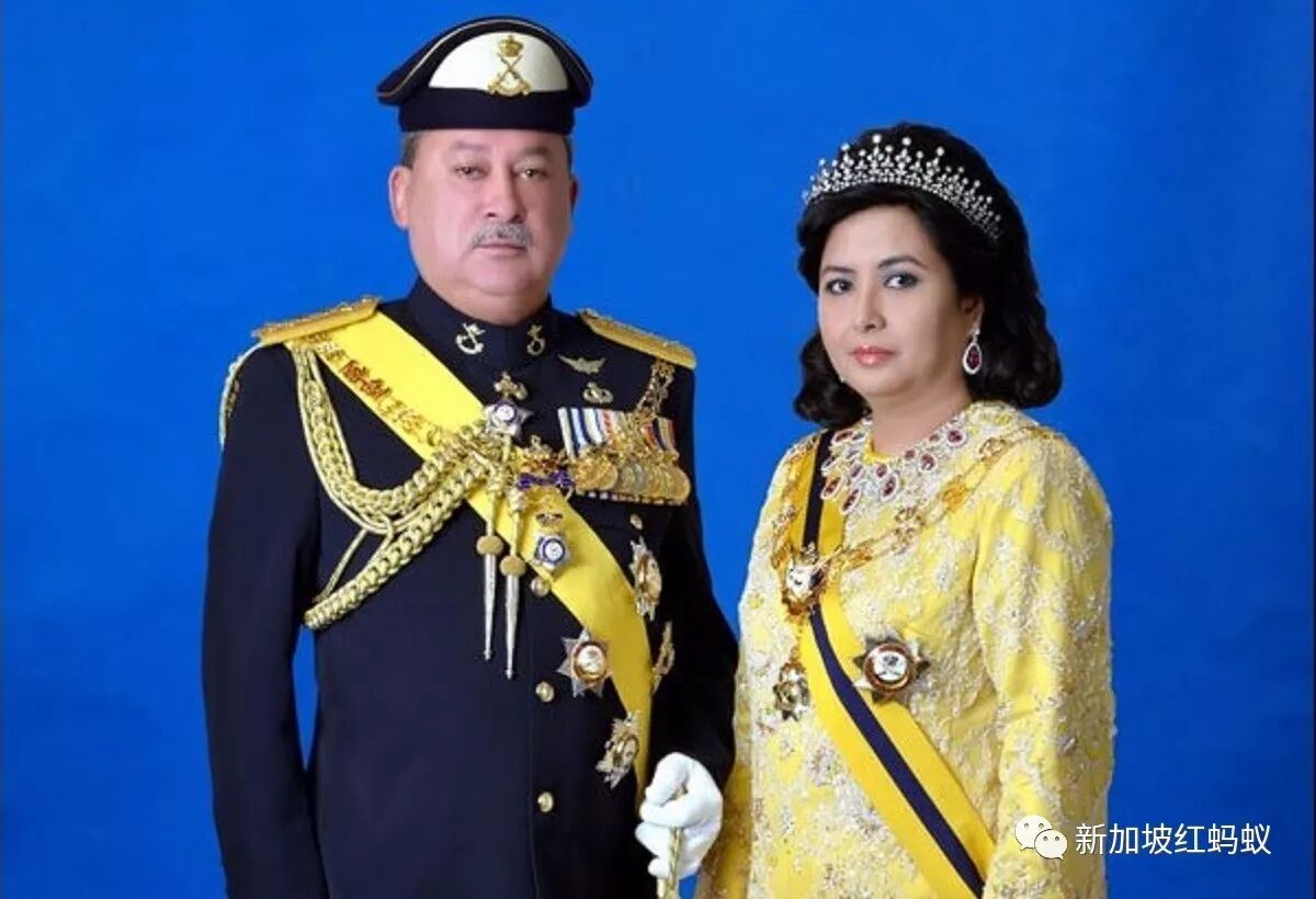 依布拉欣苏丹是柔佛天猛公王朝的第五任苏丹,柔佛王室虽然归属