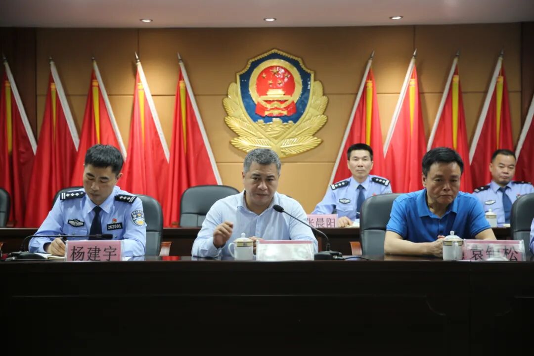 方烽同志到揭阳市公安局揭东分局检查指导工作