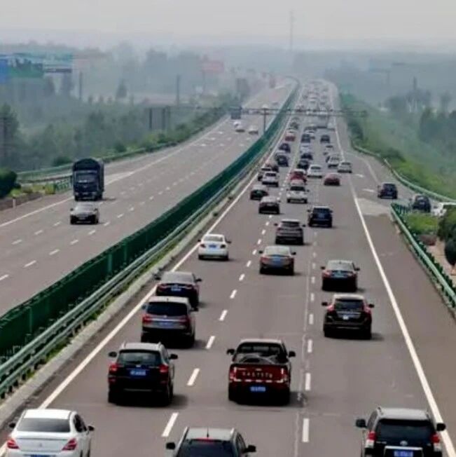 怎么判断一个人开车技术高低？有这3个开车习惯，基本就是高手