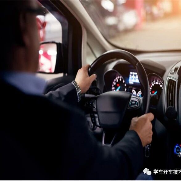 驾驶中能直接从“D档”挂入“S档”吗？需要踩刹车吗？小心毁车！