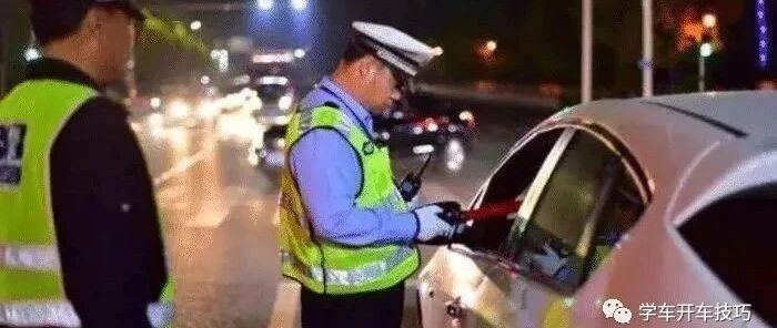 即日起，这四种情况全部算“酒驾”，12分全扣，就算没开车也要算