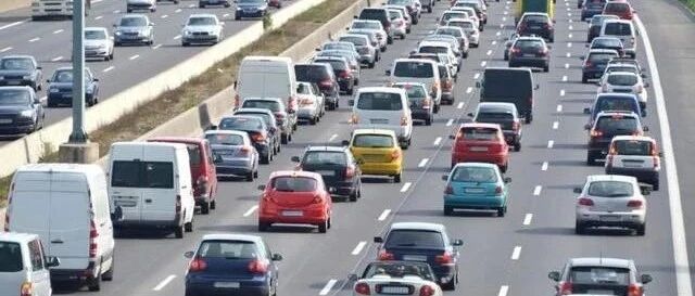 拿到驾照后，怎样快速提高车技？做到这几点，一个月变老司机