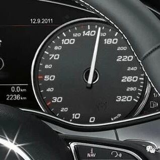 仪表盘上车速达到100，真实车速是多少？交警：别等到扣分才知道