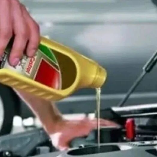 怎么知道汽车机油需要更换了？只需简单一招，就可以有效判断