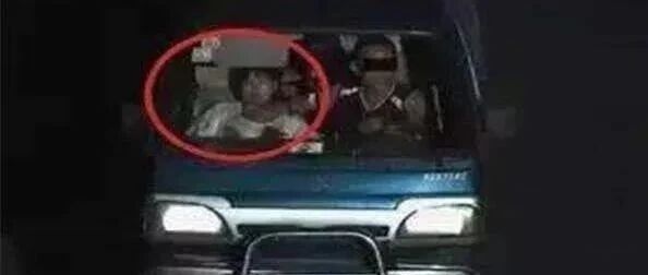 开车请自重，别拿电子眼当“空气”，交警：这可是2020年的摄像头